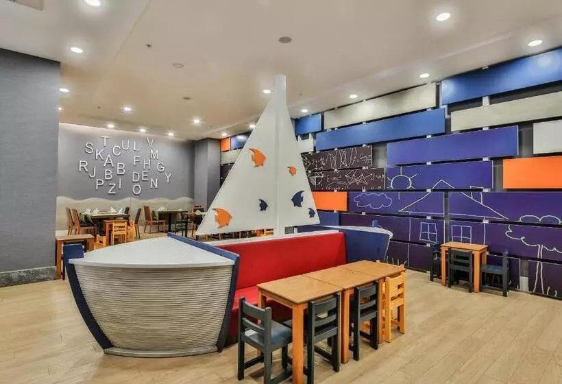 هتل Saturn Palace Resort All Inclusive