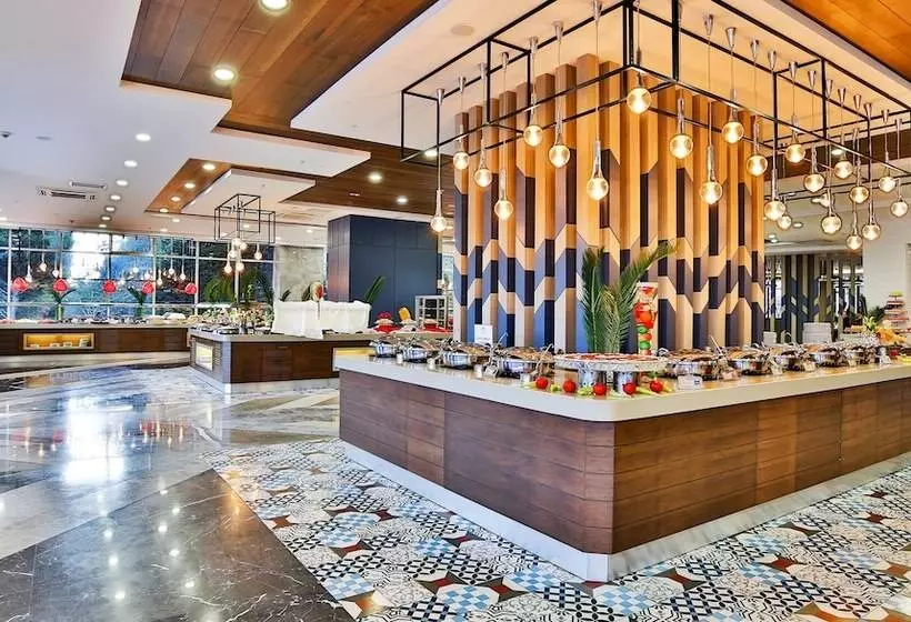 هتل Saturn Palace Resort All Inclusive