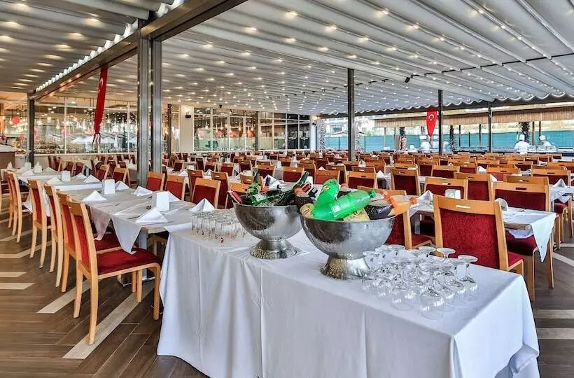 هتل Saturn Palace Resort All Inclusive