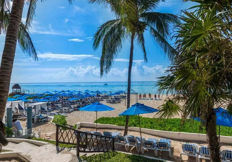 ホテル The Reef Playacar Resort