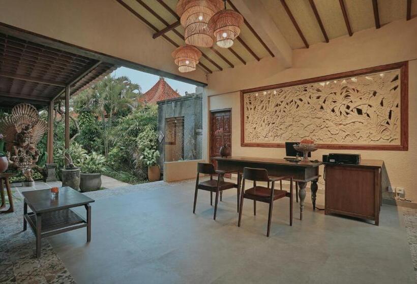 Parigata Villas Resort