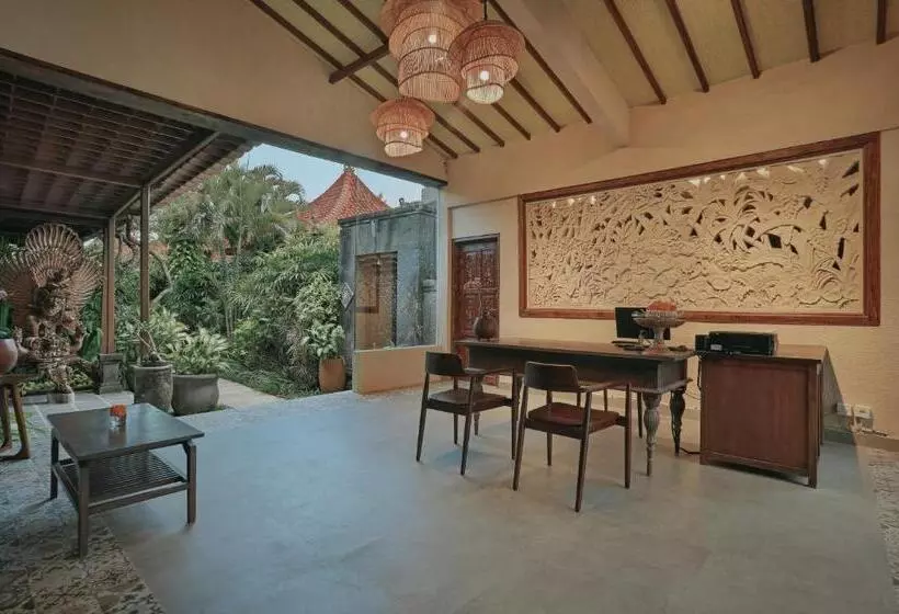 Parigata Villas Resort