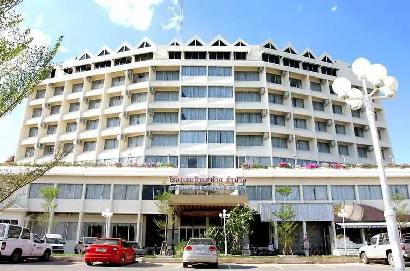Tipchang Lampang Hotel