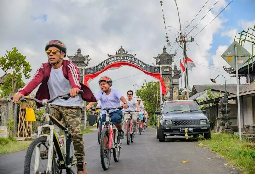 Hotelli Keramas Sacred River Retreat Resort And Villa