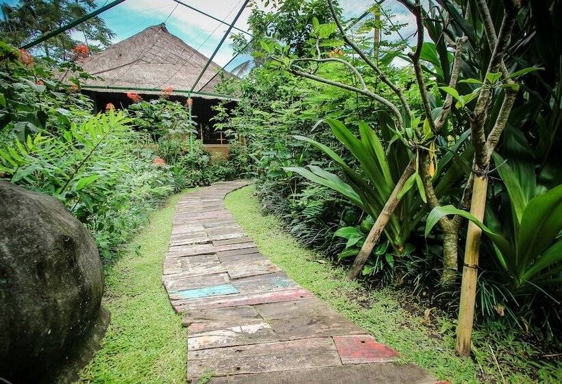 فندق Keramas Sacred River Retreat Resort And Villa