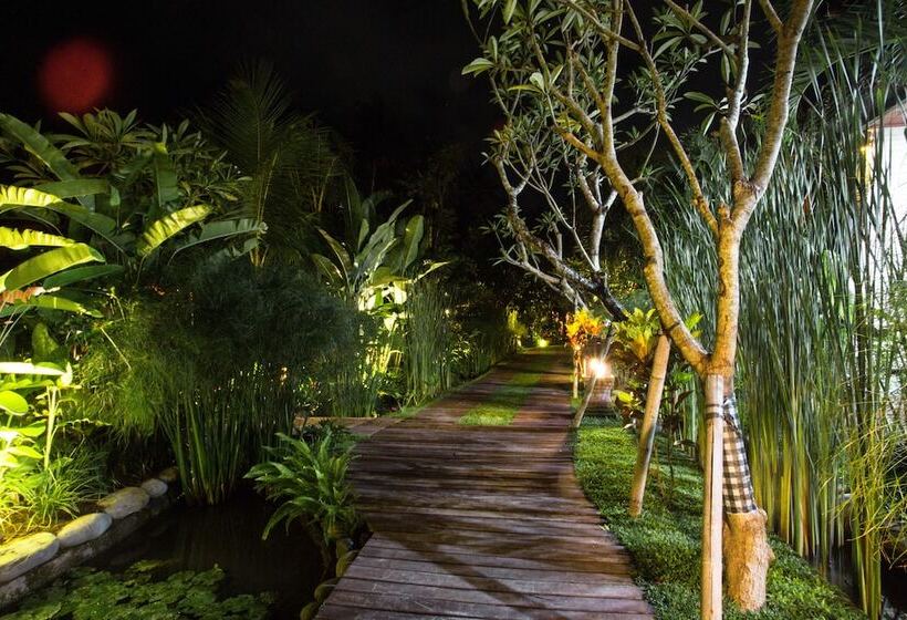 فندق Keramas Sacred River Retreat Resort And Villa