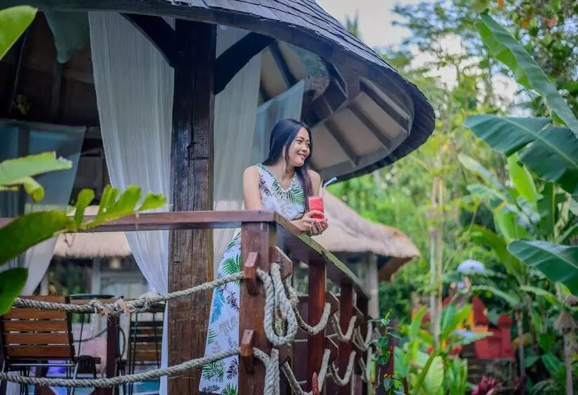 Hotelli Keramas Sacred River Retreat Resort And Villa