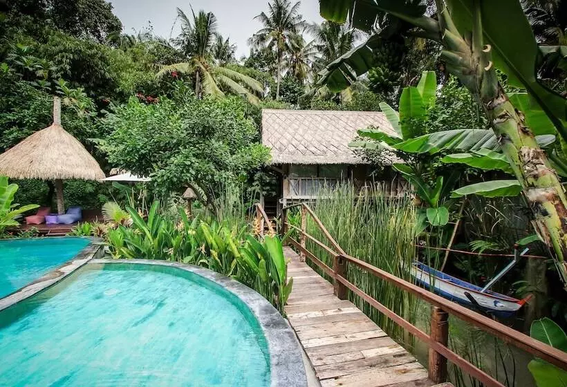 Hotelli Keramas Sacred River Retreat Resort And Villa