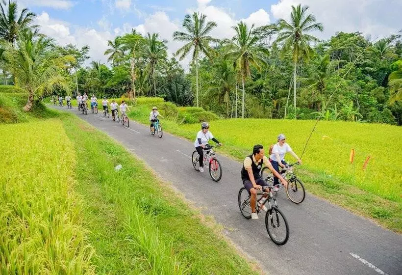 Hotelli Keramas Sacred River Retreat Resort And Villa