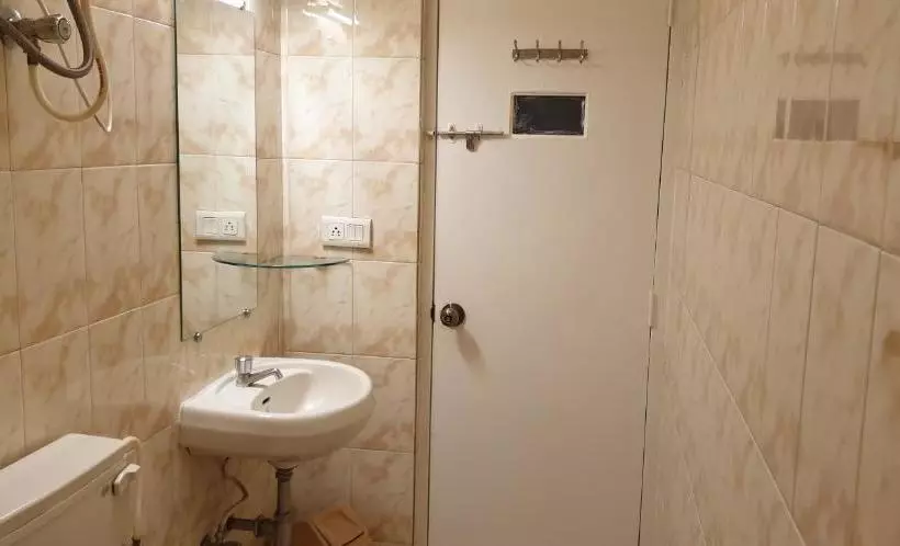 ホテル Ria Residency