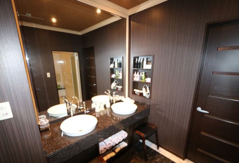 فندق Sari Resort Takinoyashiro