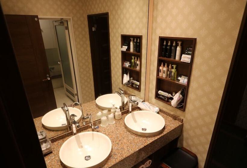 فندق Sari Resort Takinoyashiro