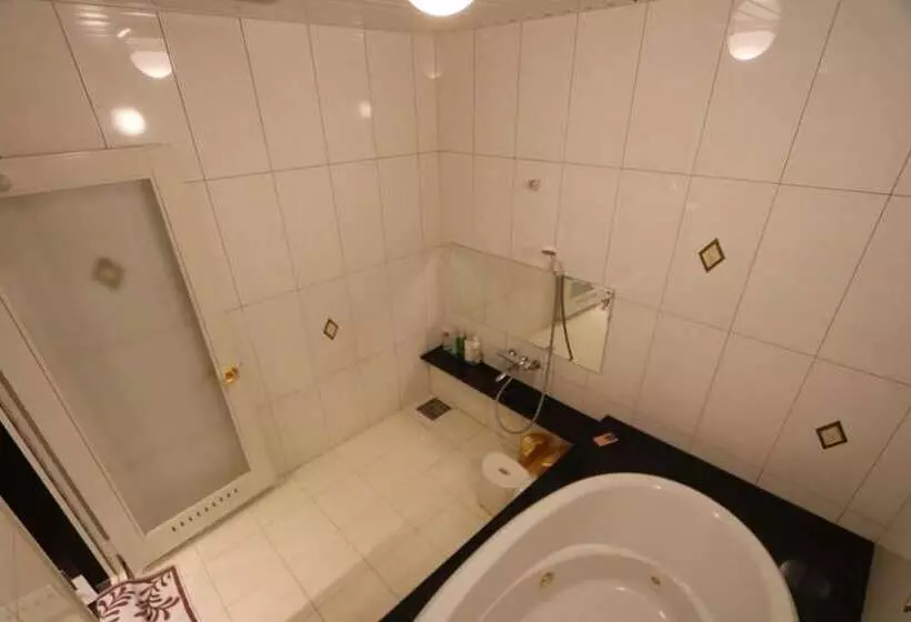 Hotelli Sari Resort Takinoyashiro