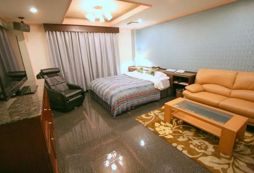 Hotelli Sari Resort Takinoyashiro