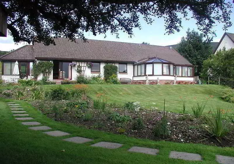 Glenshian Guest House Bed & Breakfast