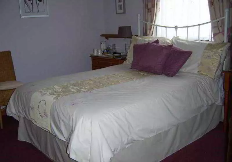 Glenshian Guest House Bed & Breakfast