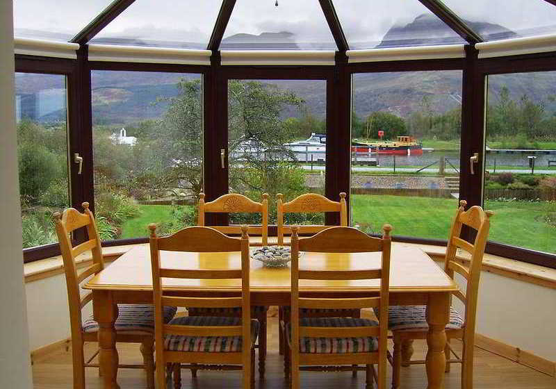 Glenshian Guest House Bed & Breakfast