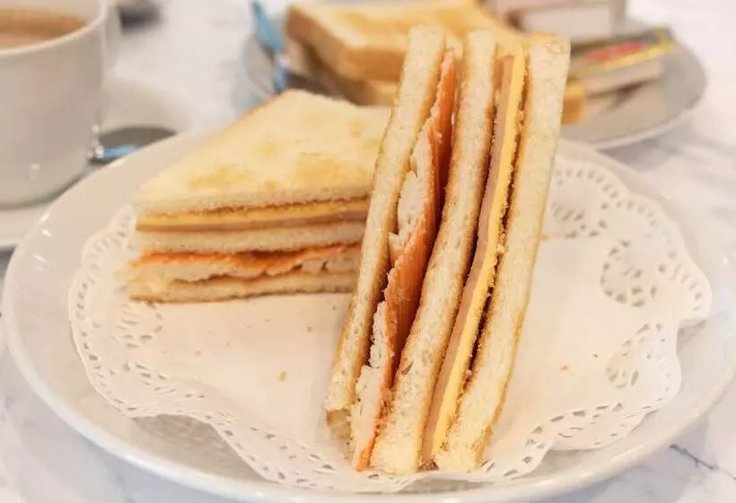 Avana Hotel And Convention Centre