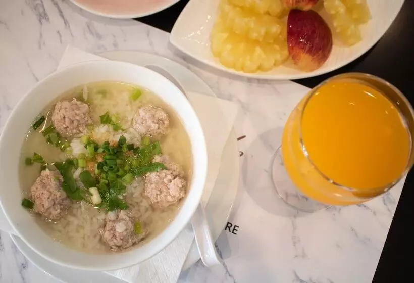 Avana Hotel And Convention Centre