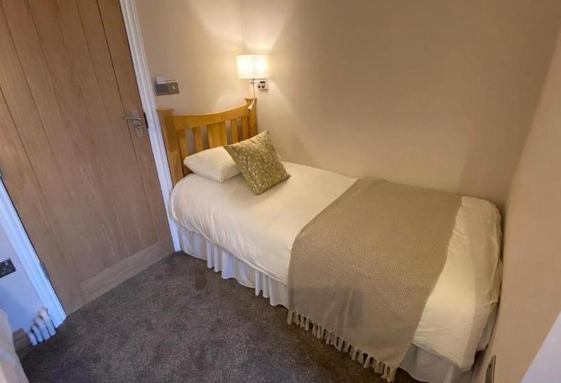 Отель Butterchurn Guest House