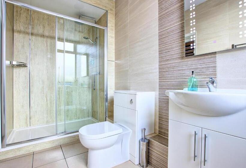 Отель Butterchurn Guest House