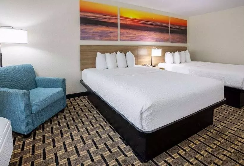 Hotel Carolina A Days Inn By Wyndham