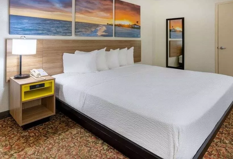 Hotel Carolina A Days Inn By Wyndham