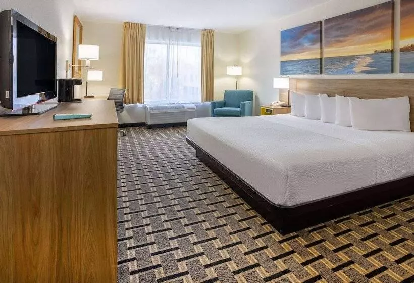 Hotel Carolina A Days Inn By Wyndham