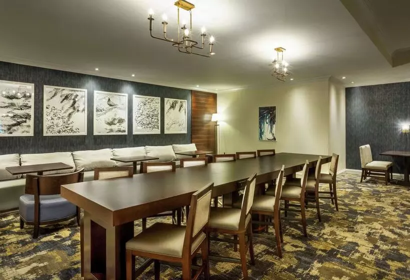 هتل Doubletree By Hilton Columbia, Sc