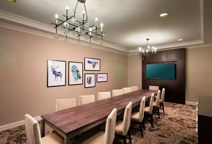 هتل Doubletree By Hilton Columbia, Sc