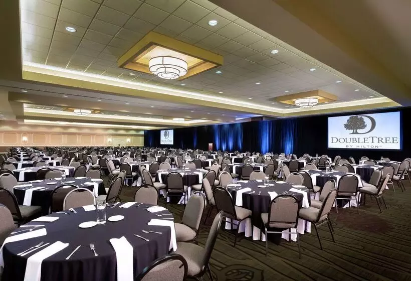 هتل Doubletree By Hilton Columbia, Sc