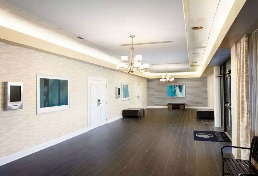 هتل Doubletree By Hilton Columbia, Sc