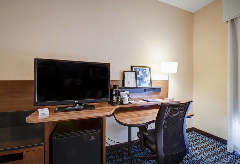 ホテル Comfort Inn & Suites Green Bay Stadium Area