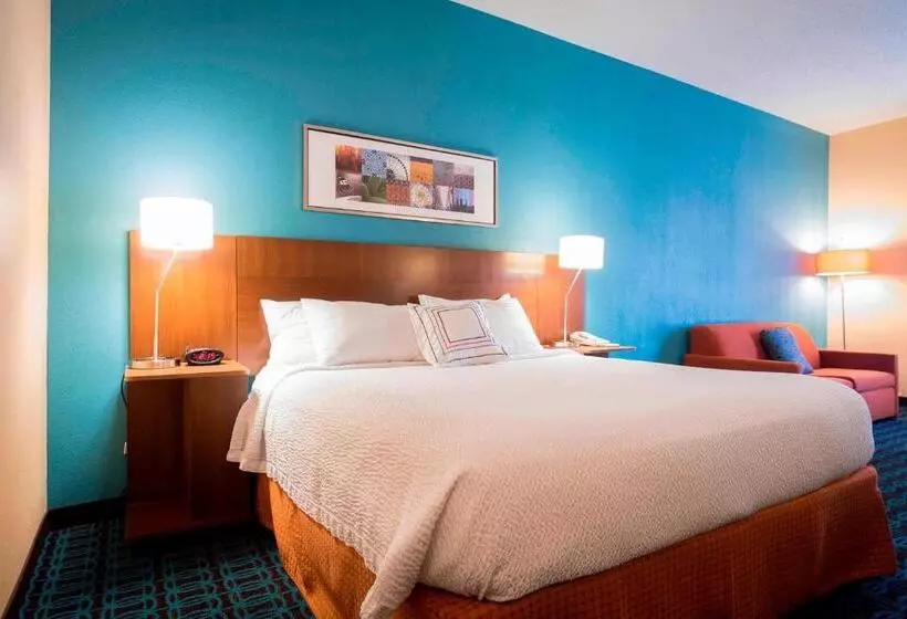 هتل Comfort Inn & Suites Green Bay Stadium Area