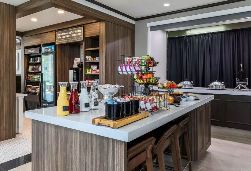 בית מלון כפרי Hilton Garden Inn Tulsa South