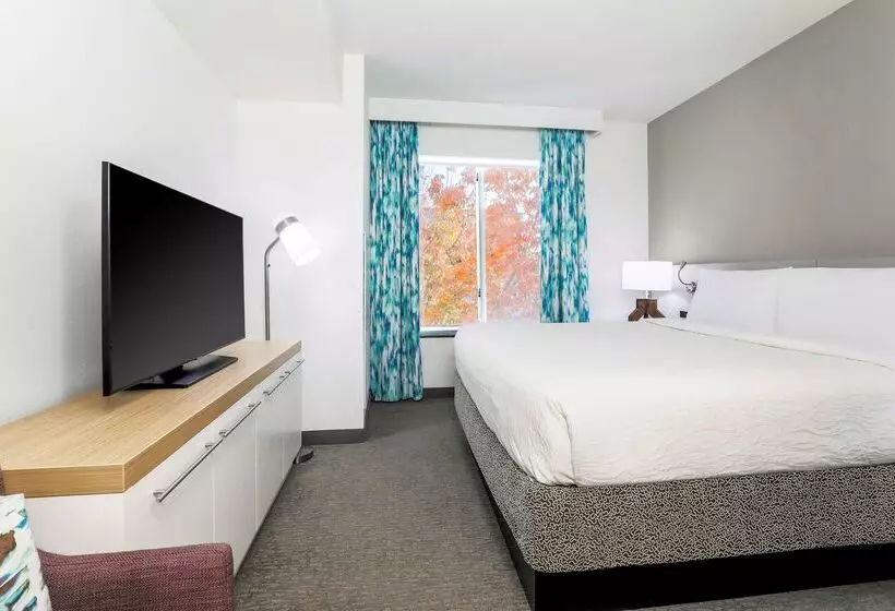 בית מלון כפרי Hilton Garden Inn Tulsa South