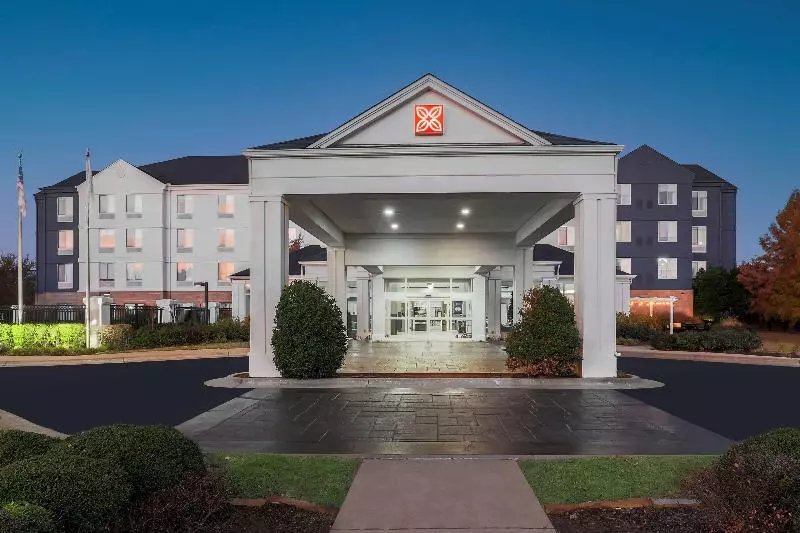 בית מלון כפרי Hilton Garden Inn Tulsa South