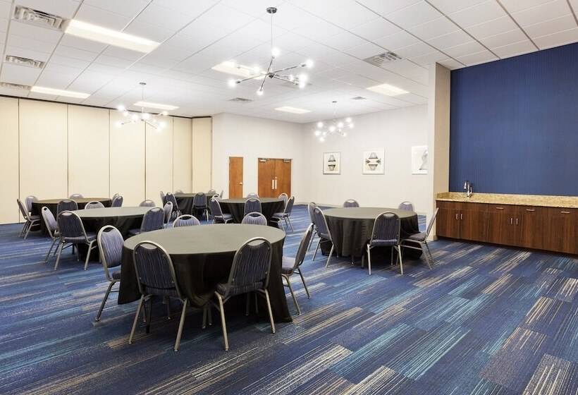 Holiday Inn Express Hotel & Suites Montgomery Boyd Cooper Parkway, An Ihg