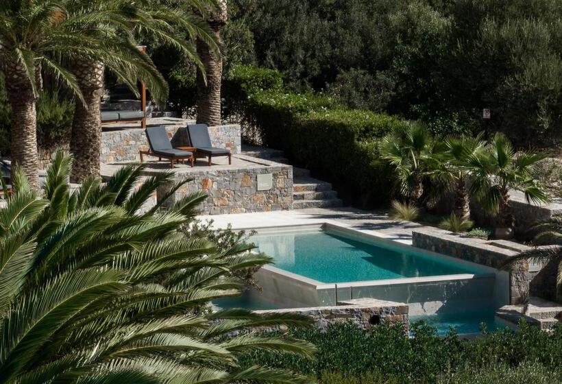 ホテル Paralos Irini Mare