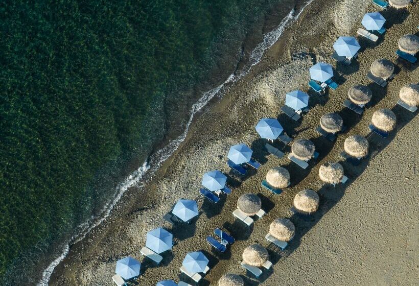 ホテル Paralos Irini Mare