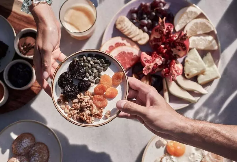 Отель Paralos Irini Mare