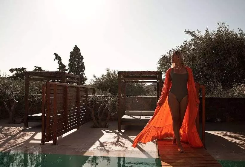 Отель Paralos Irini Mare