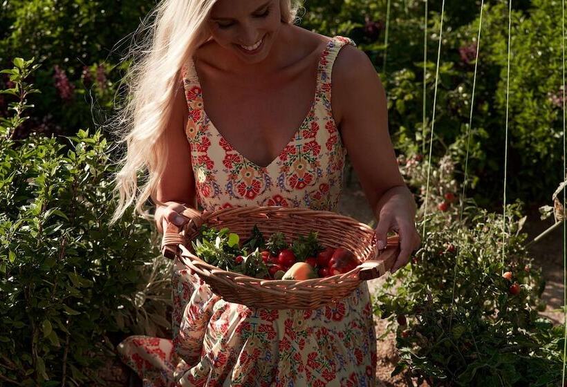 ホテル Paralos Irini Mare