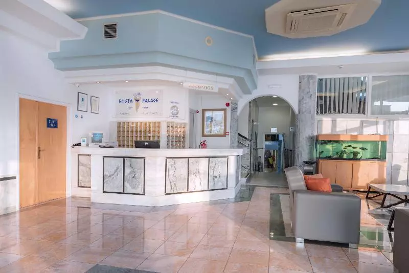 ホテル Kosta Palace