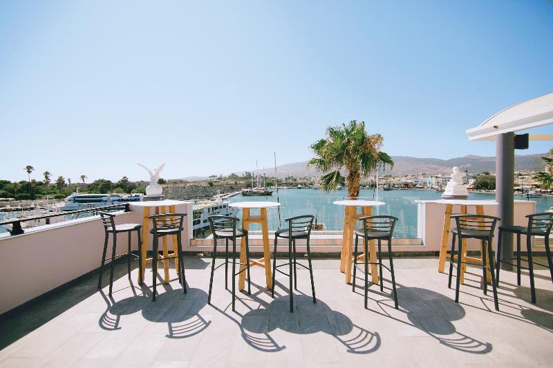 ホテル Kosta Palace