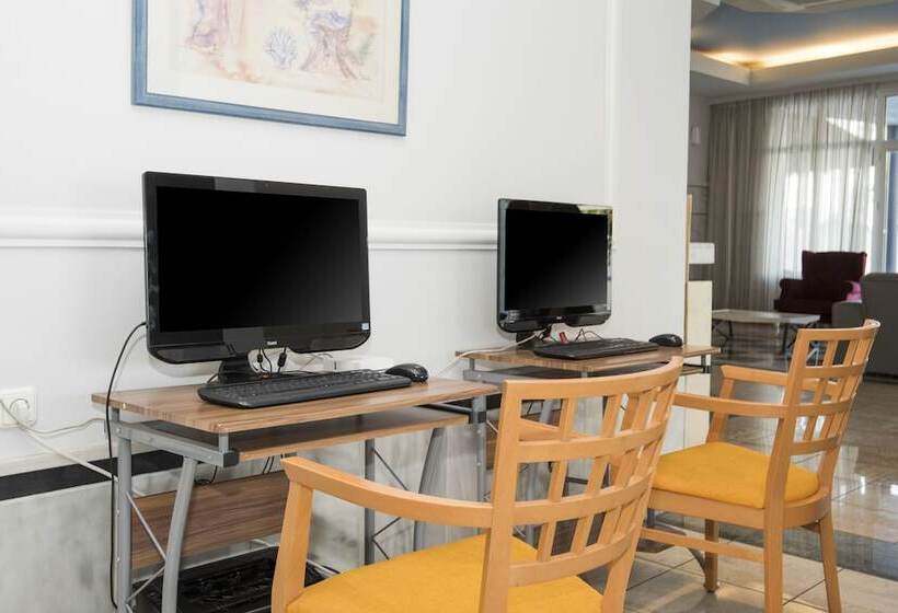 ホテル Kosta Palace