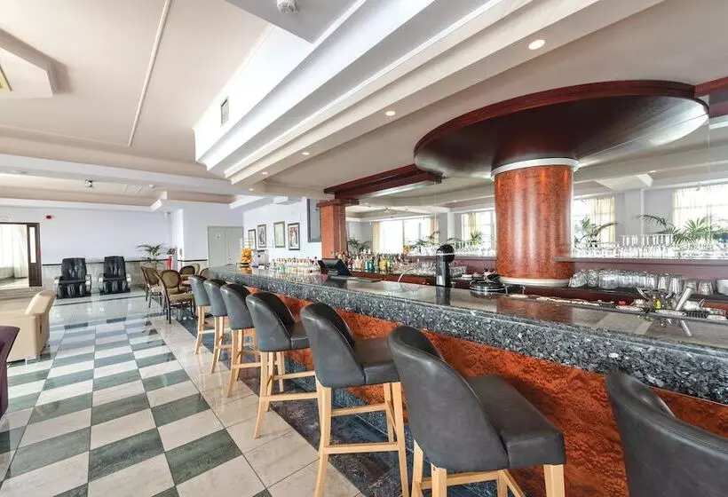 ホテル Kosta Palace