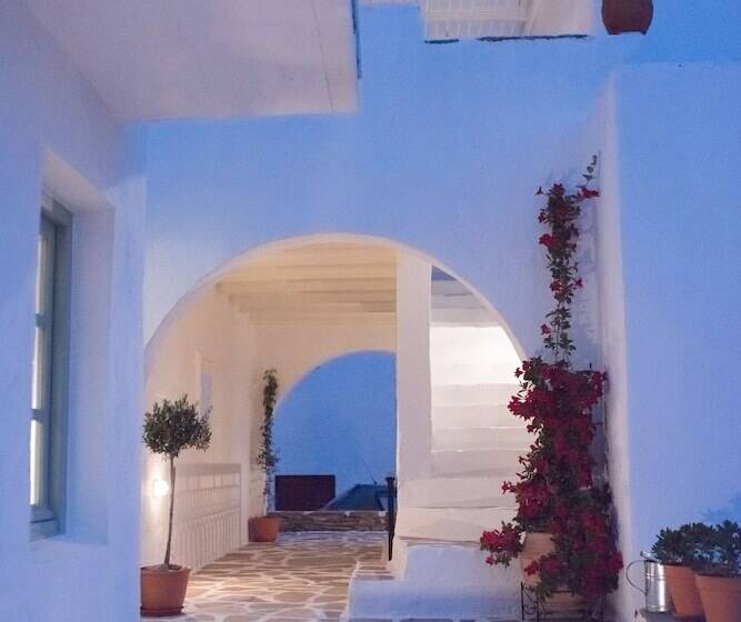 فندق Nastasia Village