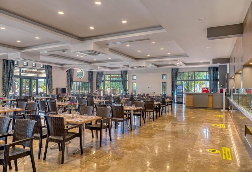 Sealife Kemer Resort Hotel - All Inclusive