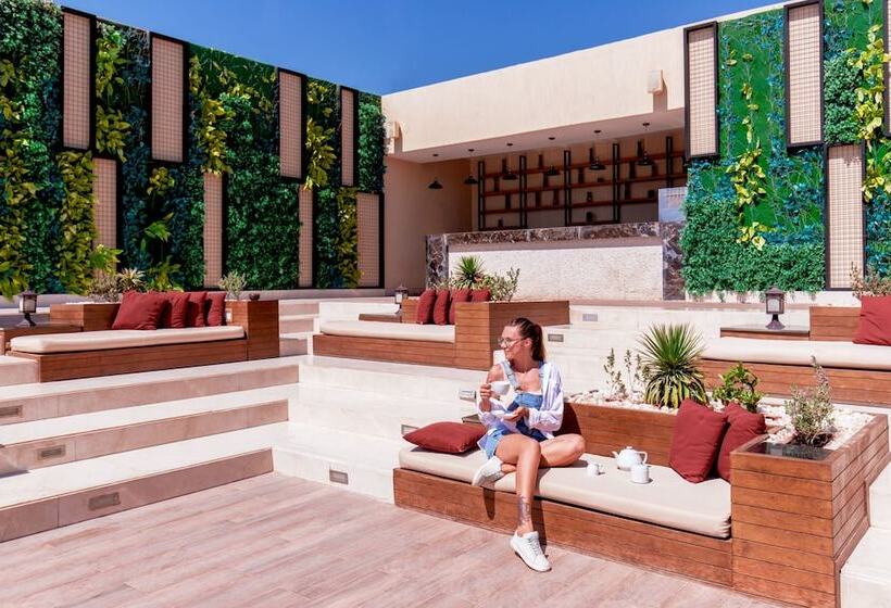 هتل Pickalbatros Palace Aqua Park Hurghada